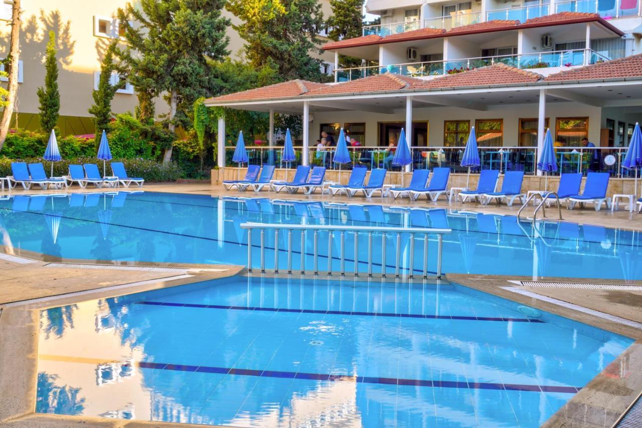 Blue Fish Hotel 코나키 외부 사진